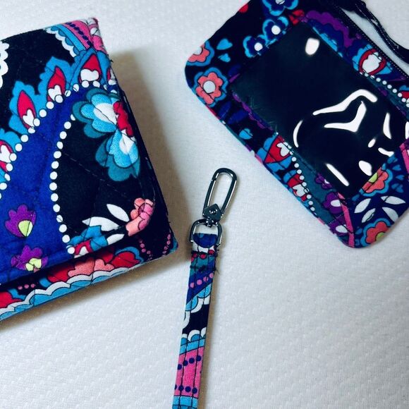 Vera Bradley Wallet, Card Case & Wrist Strap, EUC - Picture 2 of 12
